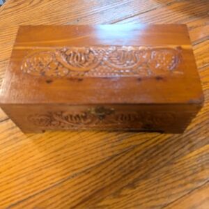Handcrafted Wooden Decorative Jewelry Box With Dovetailed Corners